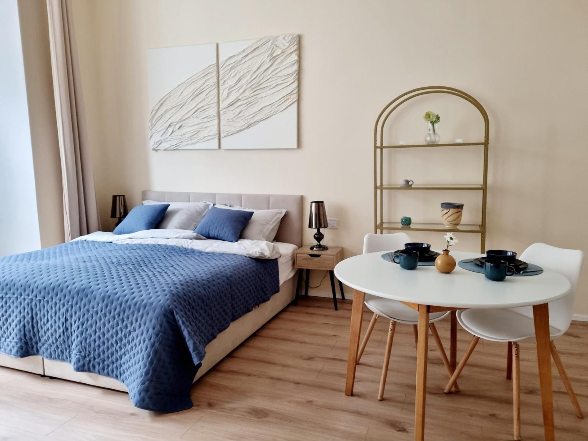 Apartment 7th Heaven Close To Metro And Center